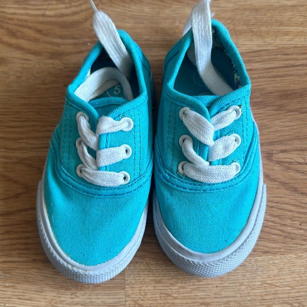 Circo Girls’ Turquoise Sneakers Size 5 Casual Athletic Shoes Lightweight